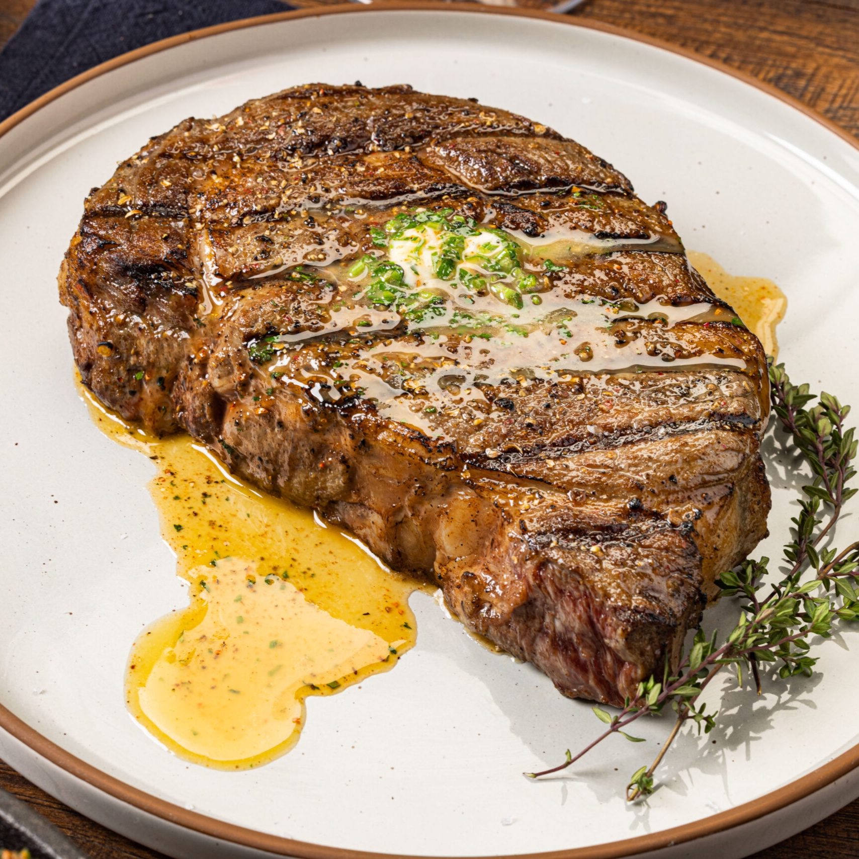 Ribeye (16 oz).